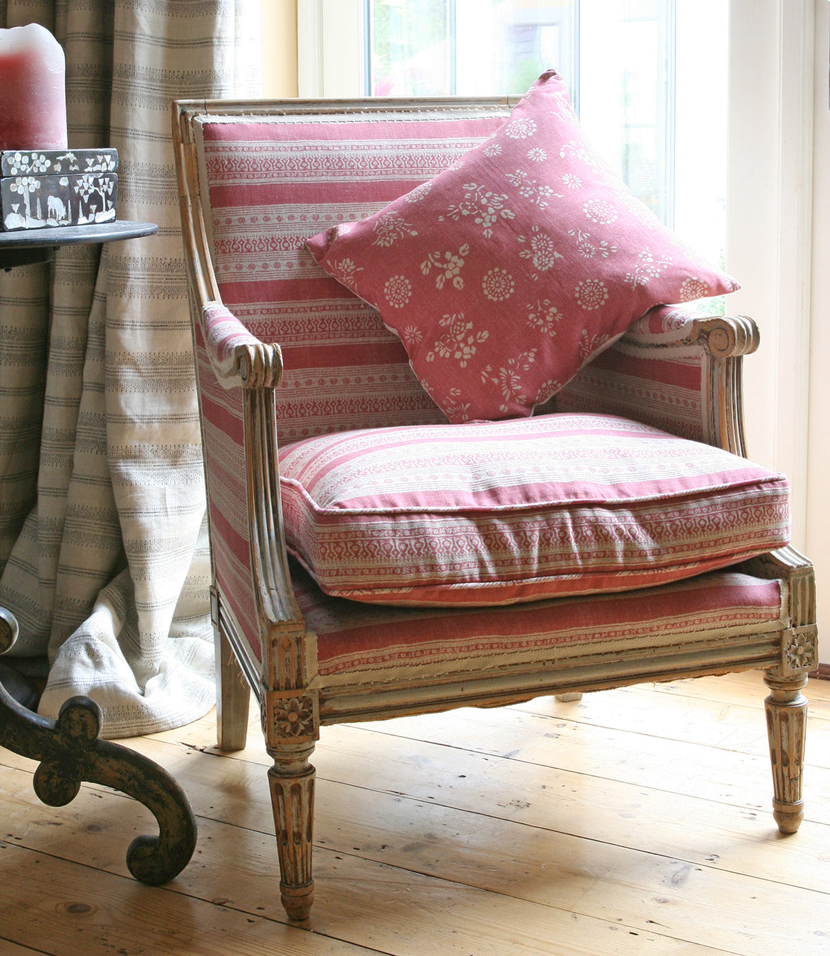 Kate Forman Anoushka Pink Made to Measure Roman Blinds – image 3