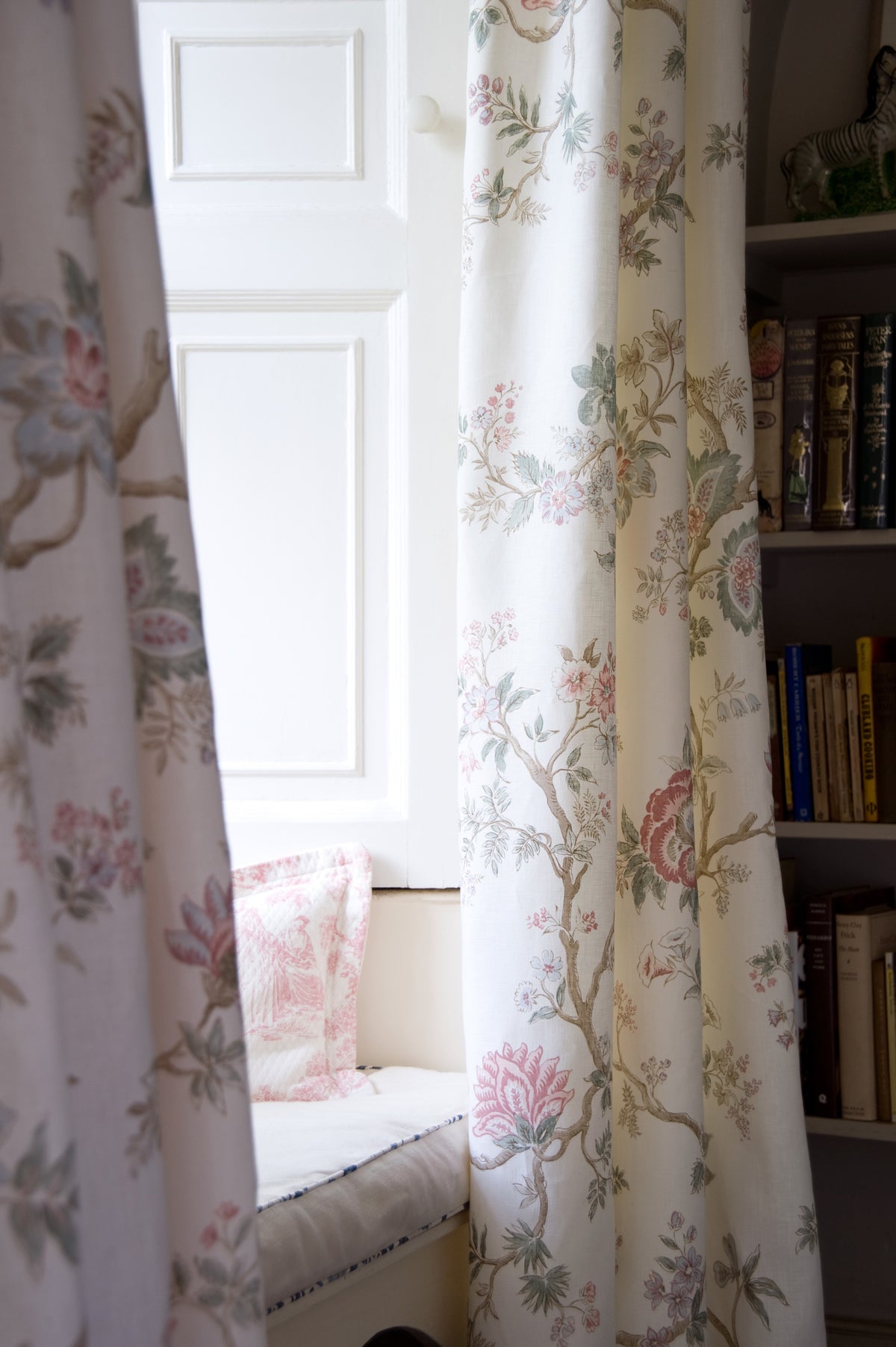 Lewis & Wood Indienne Mallow Made to Measure Curtains – lifestyle photograph