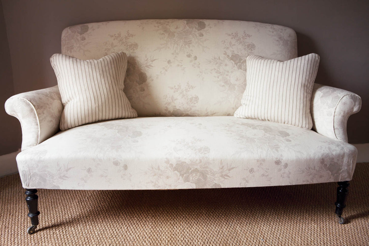 Kate Forman Roses Oyster Made to Measure Roman Blinds – image 2