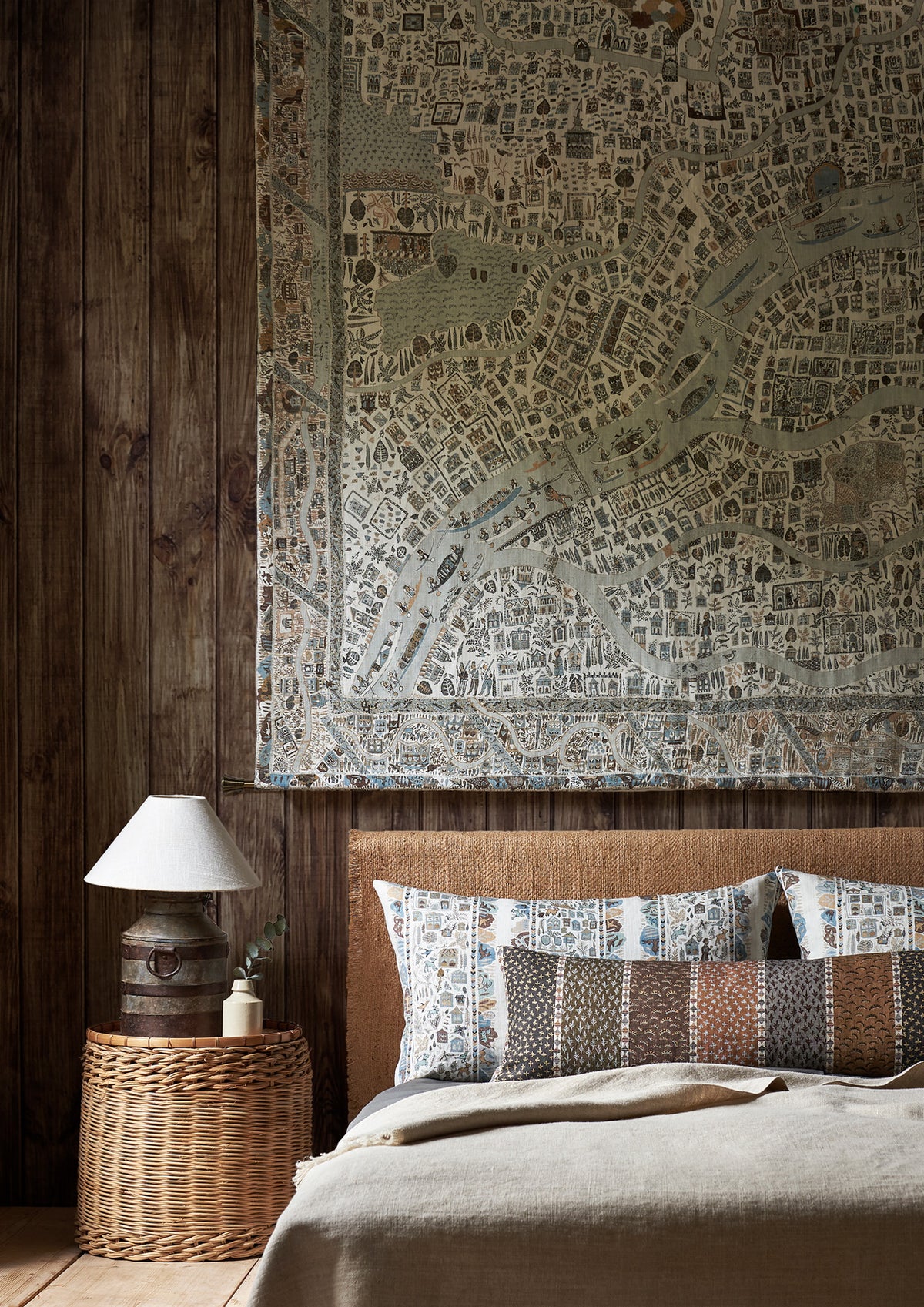 Lewis & Wood Ravi Ribbon Aqua Vita Made to Measure Roman Blinds – lifestyle photograph