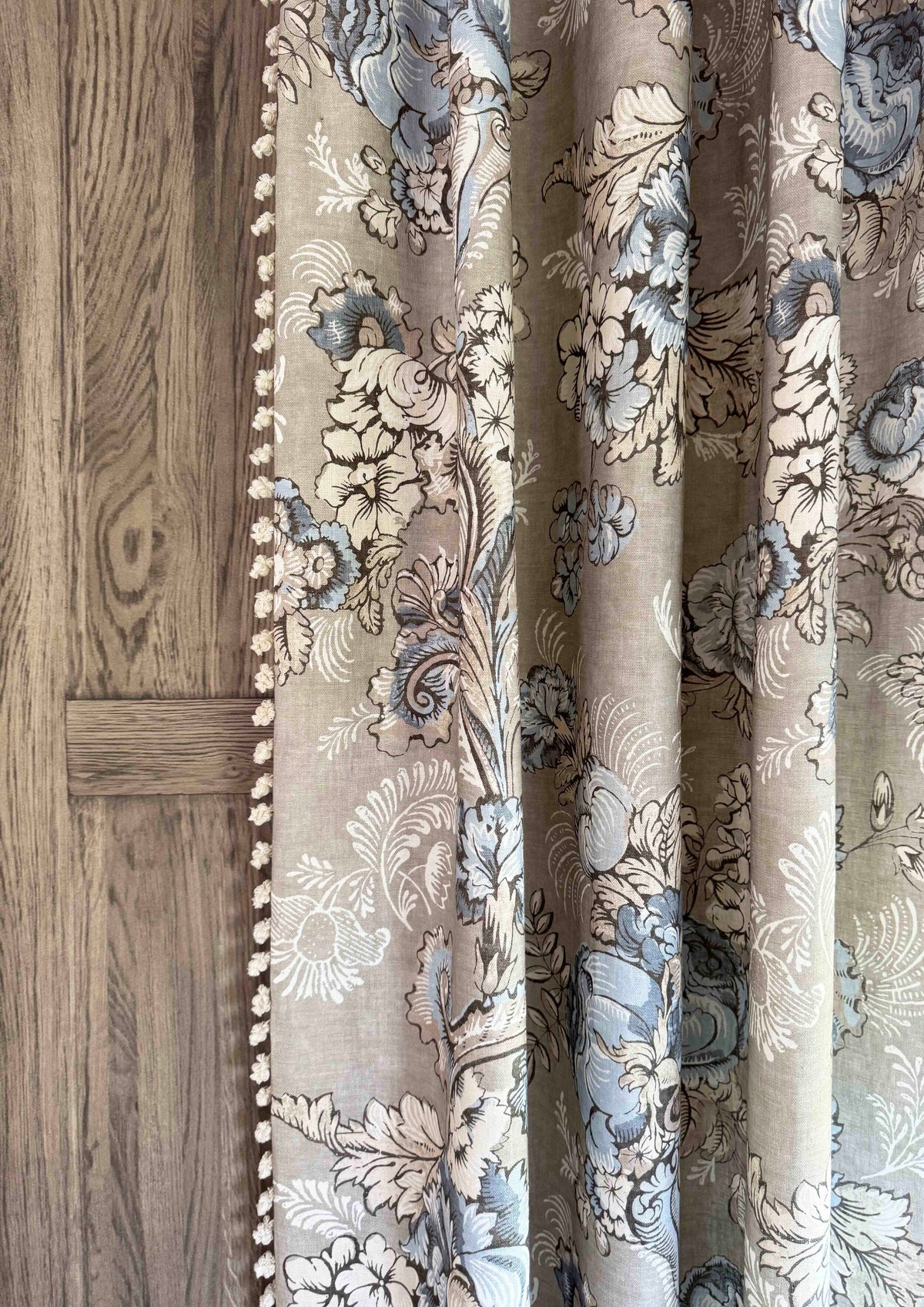 Lewis & Wood Georgia Blue Oyster Made to Measure Roman Blinds – lifestyle photograph