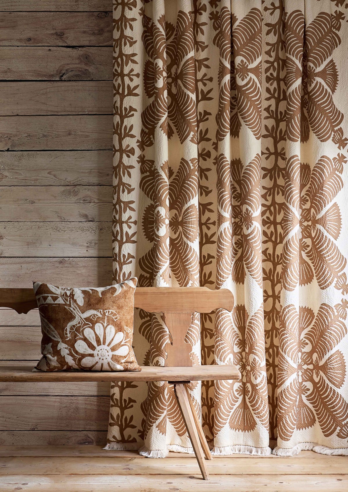 Lewis & Wood Womad Burnish Made to Measure Roman Blinds – lifestyle photograph