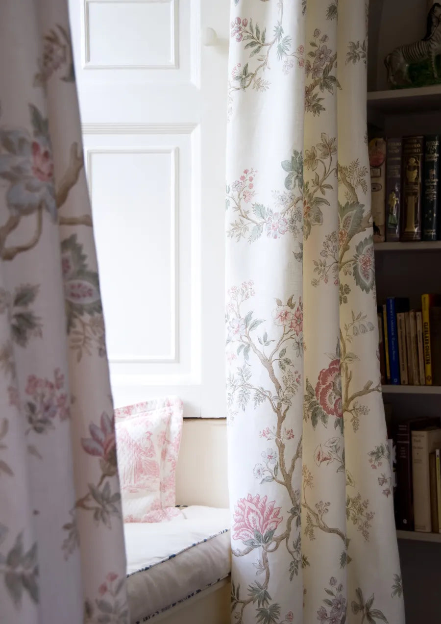 Lewis & Wood Indienne Mallow Made to Measure Roman Blinds – lifestyle photograph