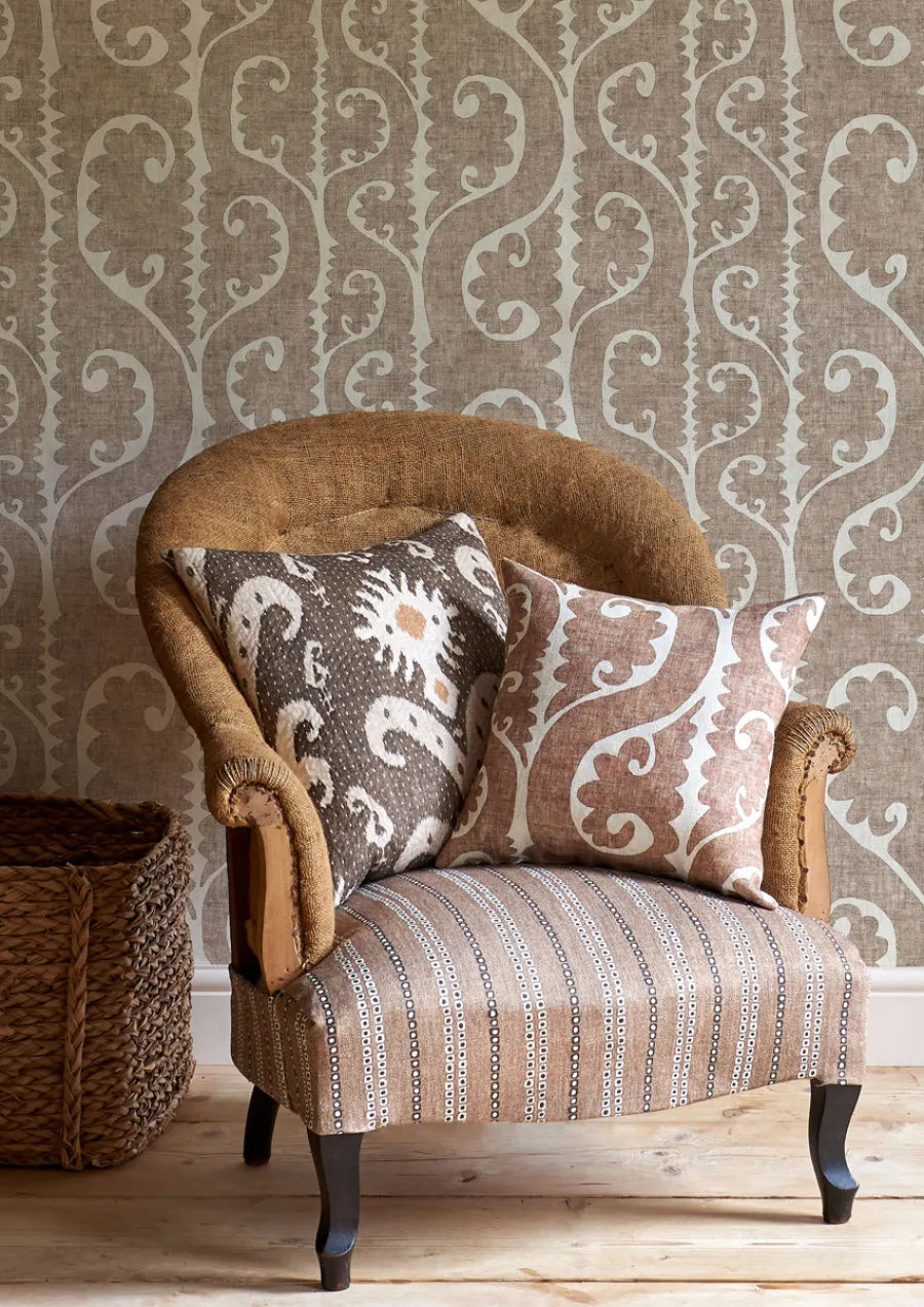 Lewis & Wood Jakarta Ginger Made to Measure Roman Blinds – lifestyle photograph