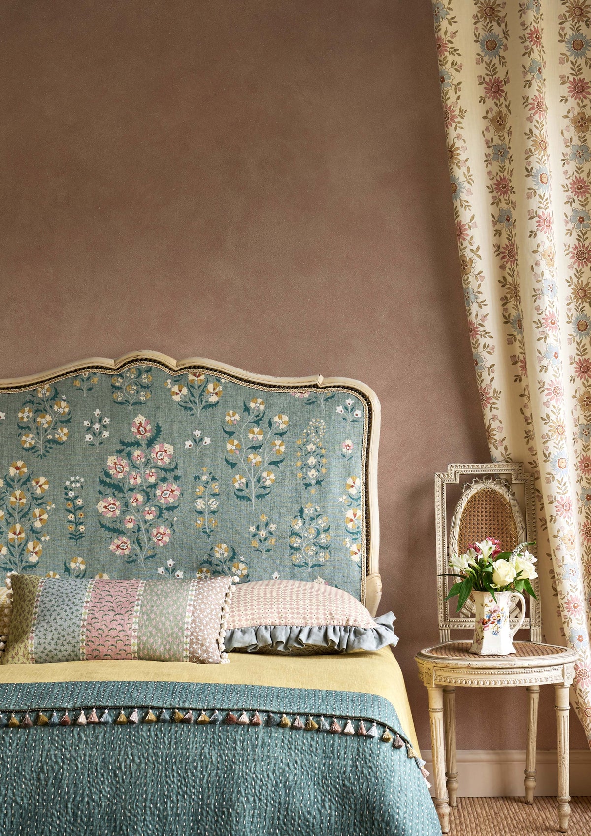 Lewis & Wood Freya Blossom Made to Measure Roman Blinds – lifestyle photograph