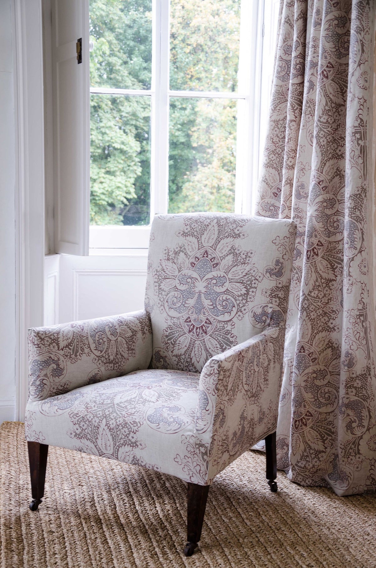 Lewis & Wood Rococo Linen Fritillary Made to Measure Roman Blinds – lifestyle photograph