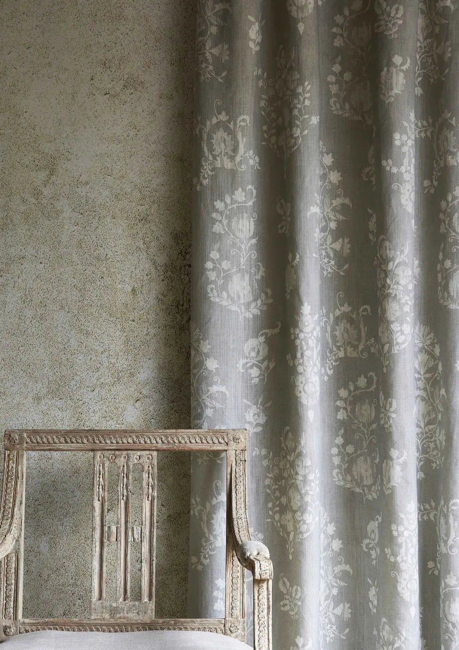 Lewis & Wood Sicilia Pewter Made to Measure Roman Blinds – lifestyle photograph