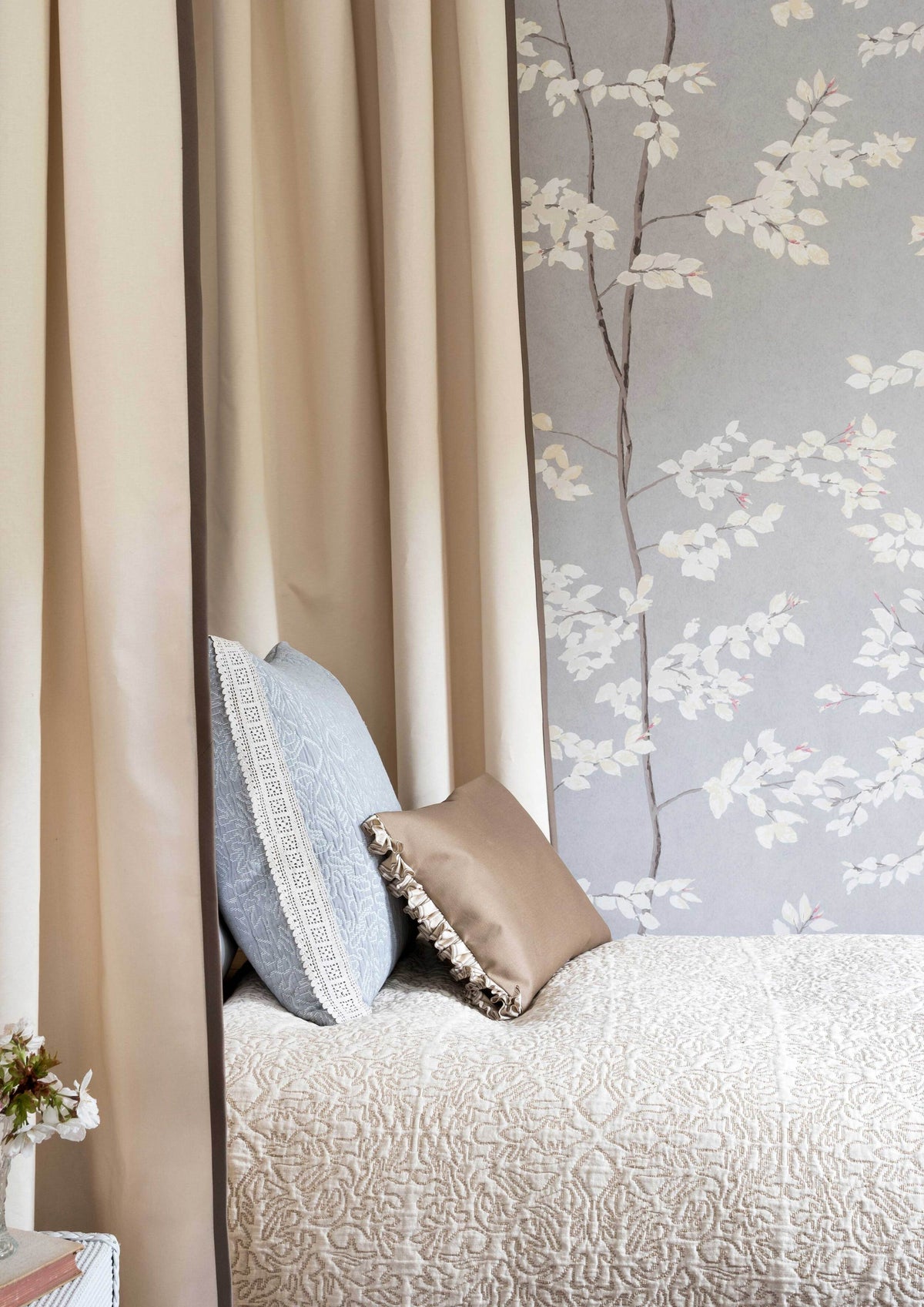 Lewis & Wood Stockholm Stitch Double Cream Made to Measure Roman Blinds – lifestyle photograph